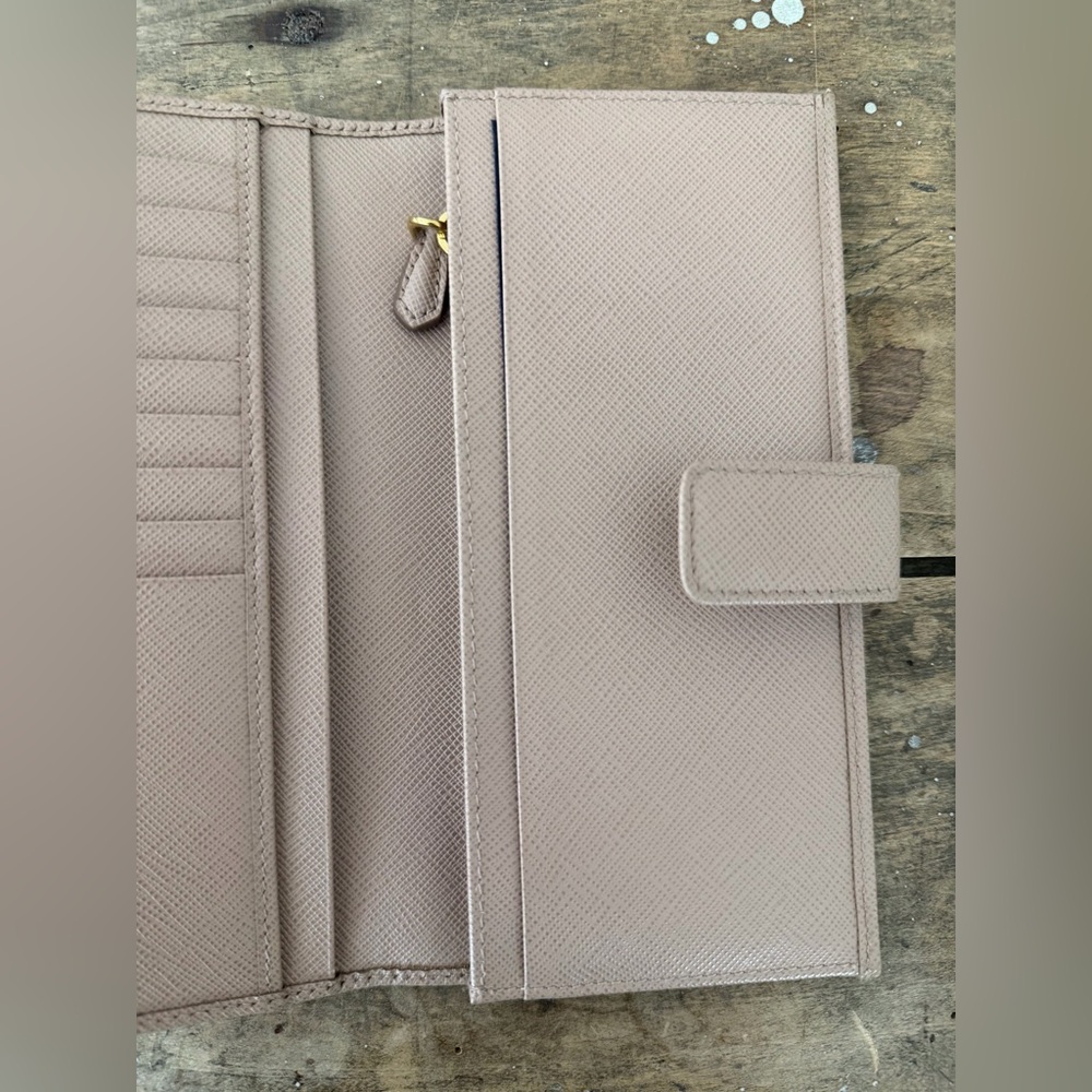 Prada Large Saffiano Leather Wallet in Tan / Powdered Pink - Picture 6 of 12